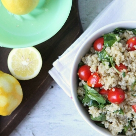 Spinach & Tomato Quinoa Salad