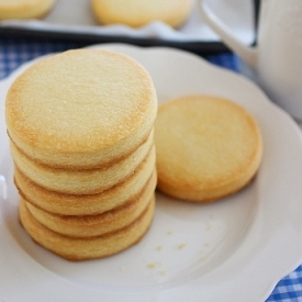 3-Ingredient Shortbread Cookies