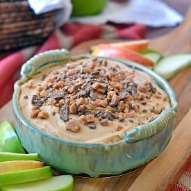 Caramel Apple Cheesecake Dip