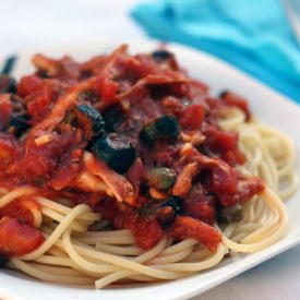 Spaghetti Puttanesca with Chicken