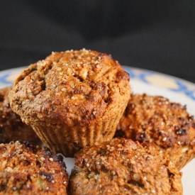 Cinnamon Spiced Apple Crumble Muffins