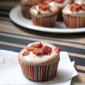 Bacon Maple French Toast Cupcakes