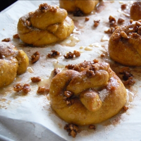 Brown Butter Pumpkin Spice Pretzels