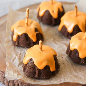 Mini Chocolate Pumpkin Bundt Cakes