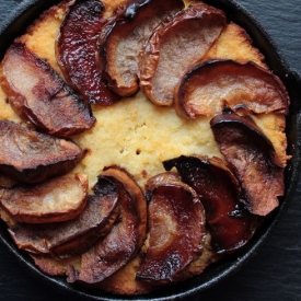 Caramelized Apple Skillet Cornbread