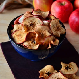 Baked Cinnamon Apple Chips