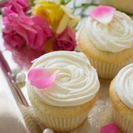 Vanilla Rose Cupcakes