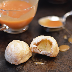 Apple Pie Bites with Caramel Sauce