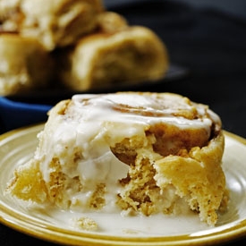 Cinnamon Rolls with Walnuts