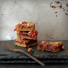 Raspberry Almond Streusel Bars