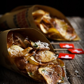 Sbrinz and Coriander Fried Chips