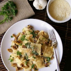 Cheese Ravioli with Toasted Walnuts