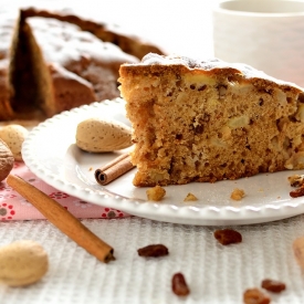 Apple-Cinnamon Cake