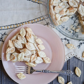 Leaf Shaped Apple Pie