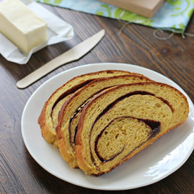 Pumpkin Cinnamon Swirl Bread