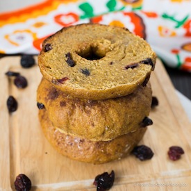 Pumpkin Spice Cranberry Bagels