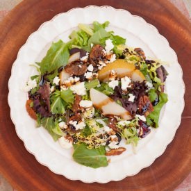 Greens with Pears and Fig Balsamic