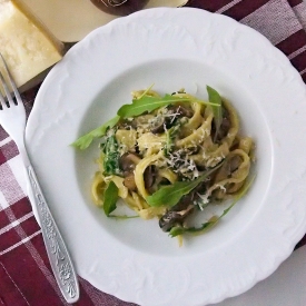 Pasta with Spinach and Blue Cheese