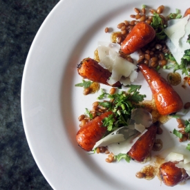 Sticky Carrots with Spelt