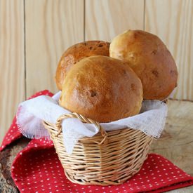 Dried Apple Buns