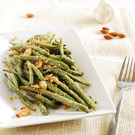 Garlic Almond Roasted Green Beans