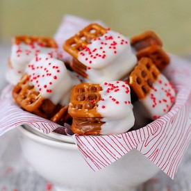 Candy Bar Pretzel Cookies