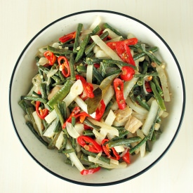 Jicama and Snake Bean Stir Fry