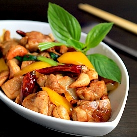 Chicken with Cashews and Chilies