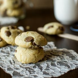 Crispy Chocolate Chip Cookies