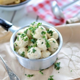 Mini Meatballs with Cheese Sauce