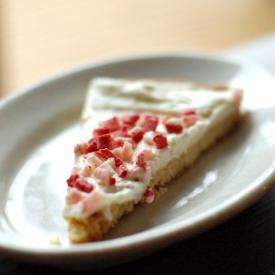 Sugar Cookie Peppermint Pizza