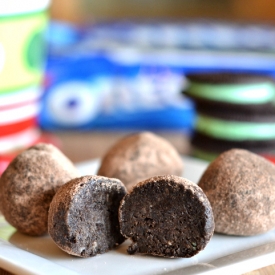 Hot Chocolate Oreo Cookie Balls