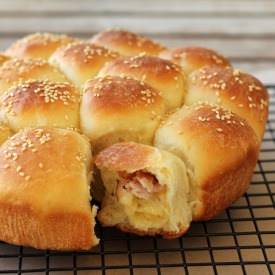 Stuffed Buns (Danubio)