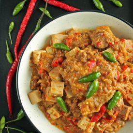 Beef Skin and Tofu in Chili Sauce