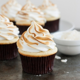 Coconut-Cream Meringue Cupcakes