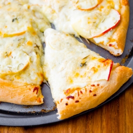 Caramelized Apple Gorgonzola Pizza