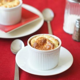 Herbed Manchego Cheese Soufflé