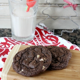 Mint Chocolate Chip Walnut Cookies