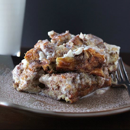 Overnight Cinnamon Roll Bake