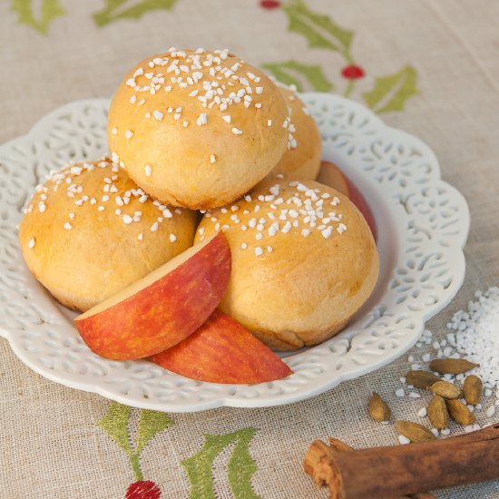 Swedish Apple Pie Buns