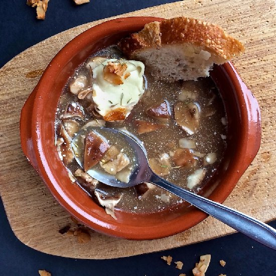 Mushroom “Mussels” in Cider Broth