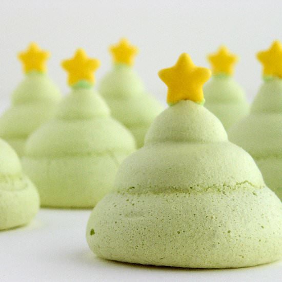 Christmas Tree Meringues