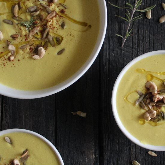 Curry Cashew Cauliflower Soup