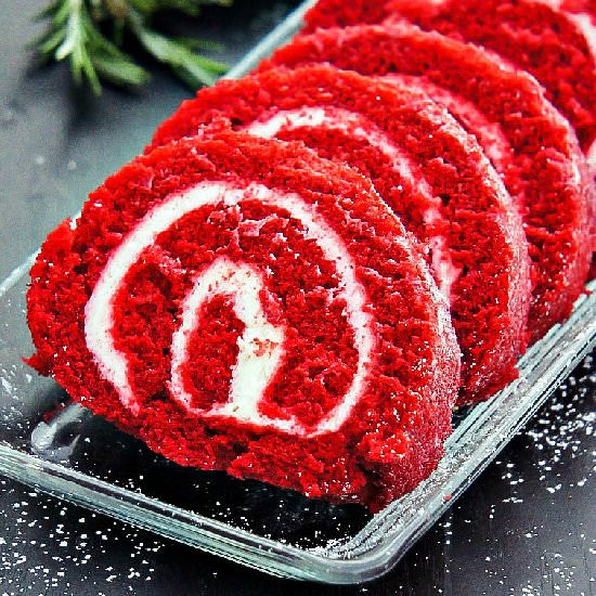 Red Velvet Cake Roll