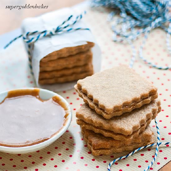 Cinnamon caramel cookies