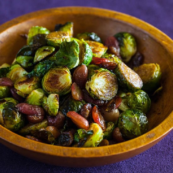 Roasted Brussels Sprouts w Grapes