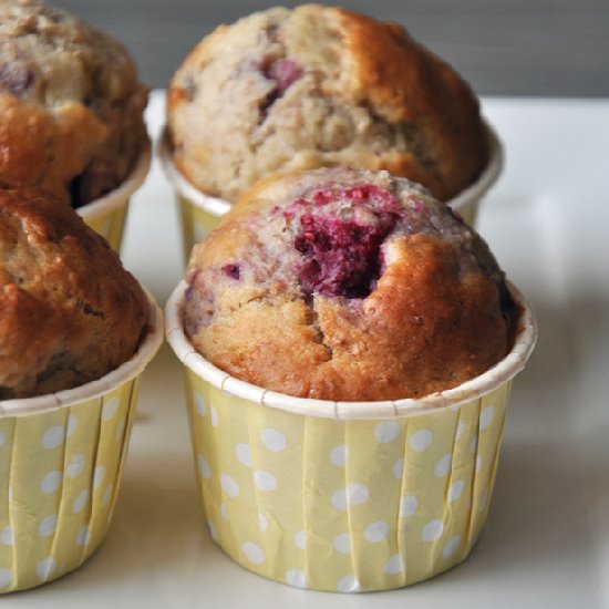 Skinny Banana Raspberry Muffins