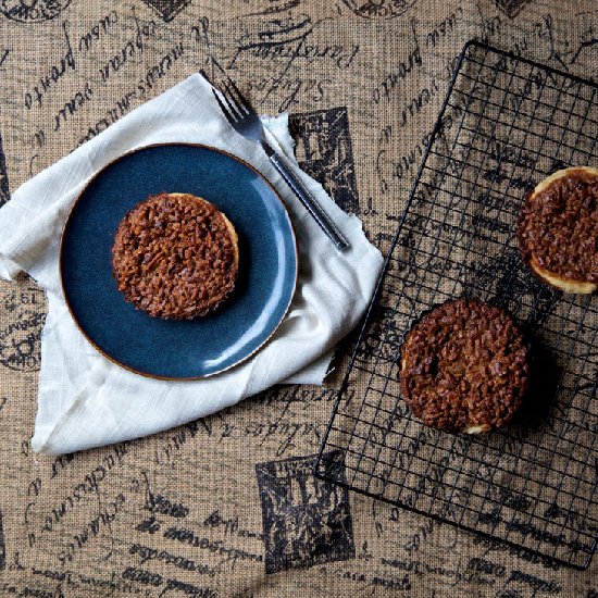 Pecan Pie with Cinnamon Crust