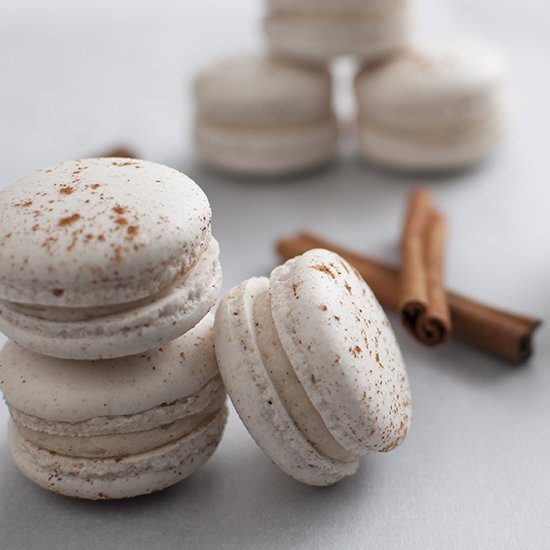 Cinnamon Roll Macarons