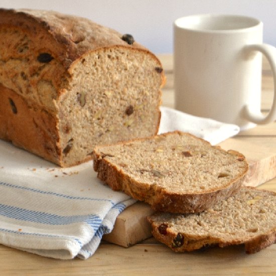 Rye Bread with Walnuts and Raisins